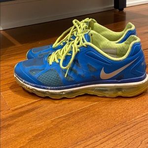 MENS NIKE Air Max size 9.5